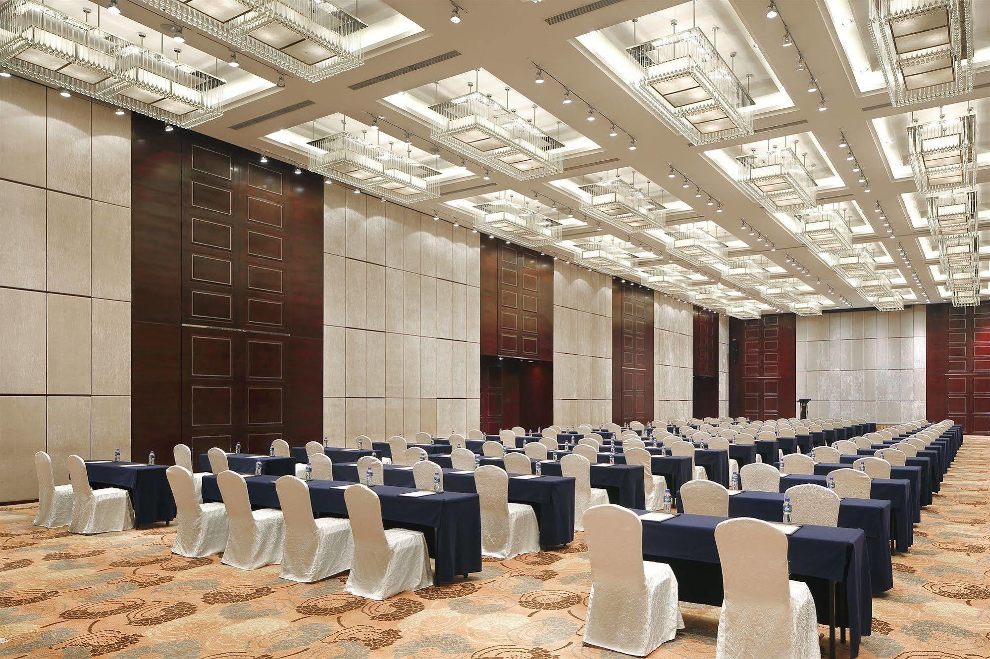 The Qube Hotel Shanghai -Close To Pudong International Airport And Disney Land Esterno foto